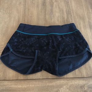 Lululemon blue patterned Speed Short Size 2